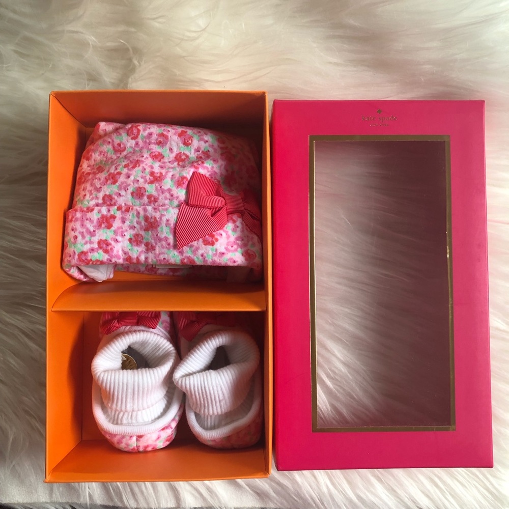 Kate Spade cap & bootie gift set💕HP💕 - Picture 2 of 4
